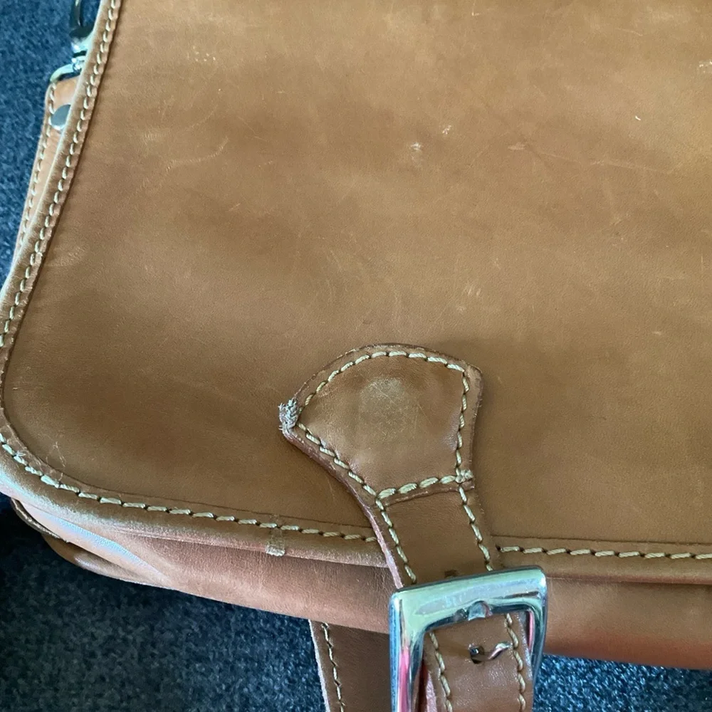 Pre-owned Vintage softside caramel leather made in Italy Briefcase 💼